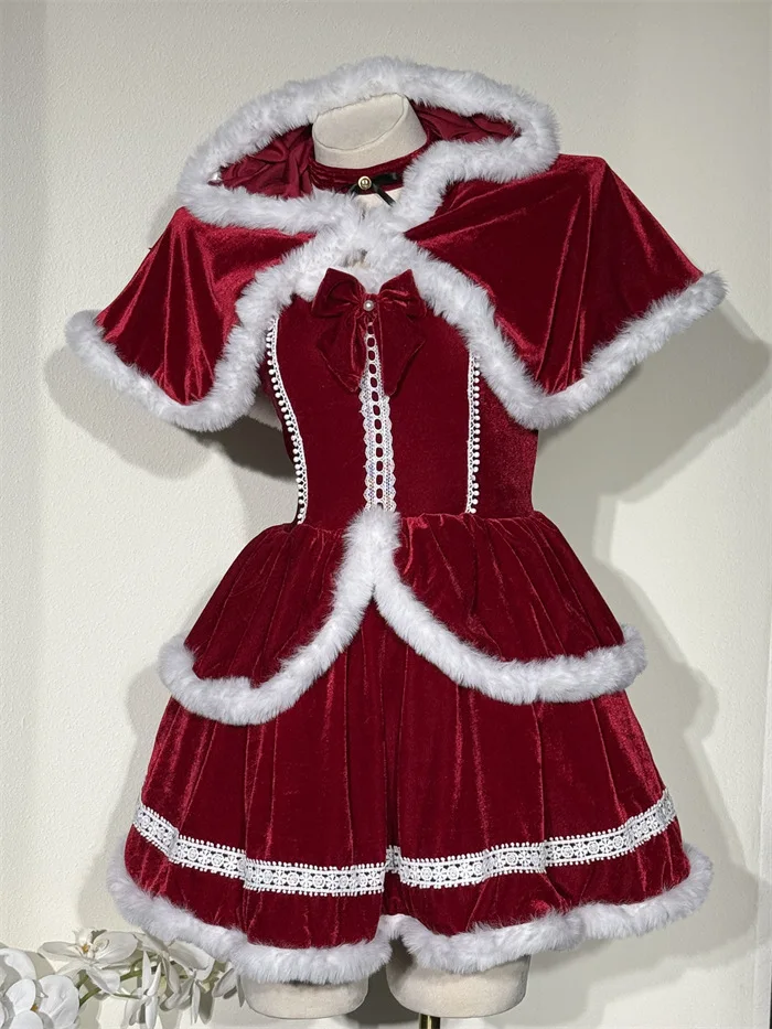 

2024 Christmas Cosplay Costumes for Men and Women - Festive Anime Performance Outfits