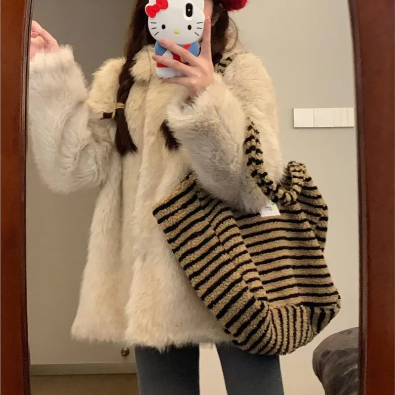 

Retro Stripe Plush Tote Bag Women Lambswool Large Capacity Handbag Ladies Harajuku Preppy Style Commute Cute Daily Shoulder Bags