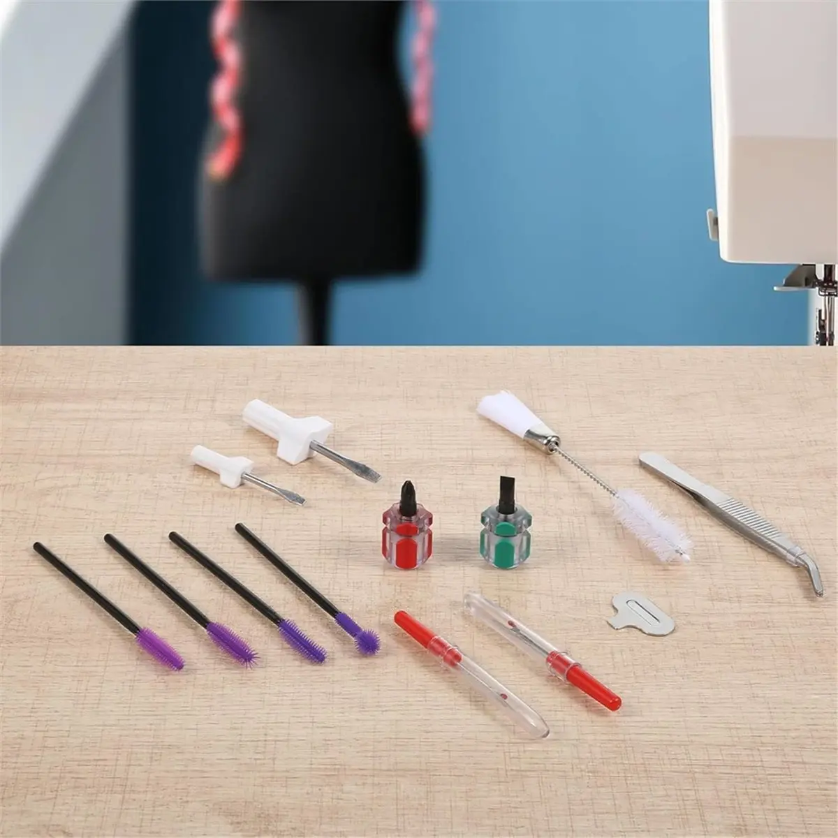 NEW 21 Pcs Sewing Machine Cleaning Kit, Tweezers, Rippers, Screwdriver,Double Headed Brush, Board Screwdriver,Silicone Brush