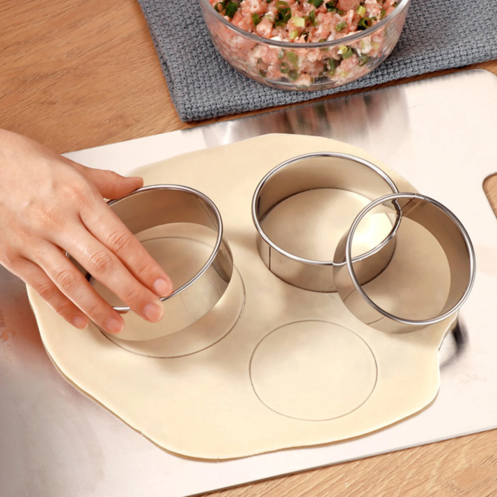 

6pcs Skin Maker Kitchen Wrapper Molds Stainless Dumpling Skin Cutter Sturdy Portable Dumpling Tool For Baking Pies Ravioli