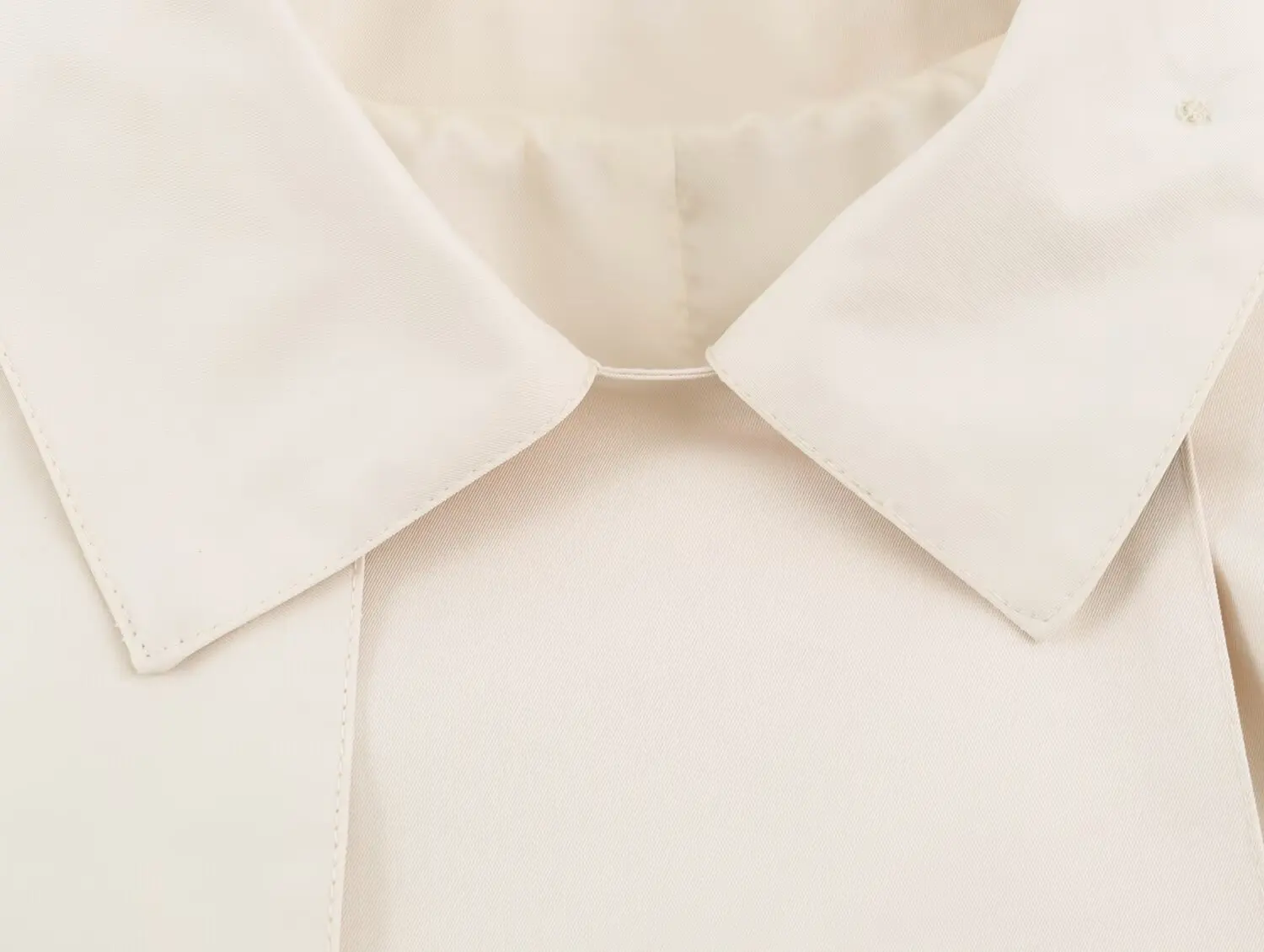 BSAY Eleganter Damen-Kurzmantel mit Reverskragen, Asymmetrischem Verschluss, Knopfverzierung an den Manschetten, Einfarbig, für Herbst, Büro und Pendler. – Detail 7