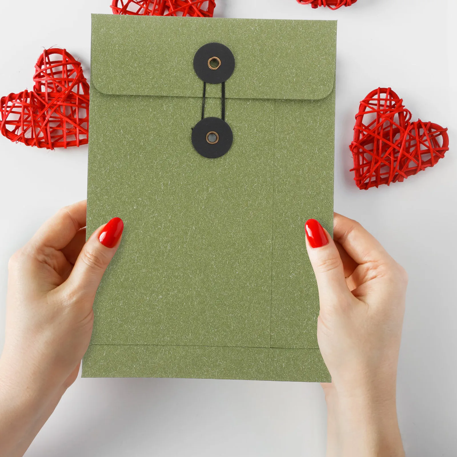 

5Pcs Brown Kraft Paper Envelopes Sturdy String-Tied Vintage Design Multi-Use Letter Holders for Wedding Invitations Greeting