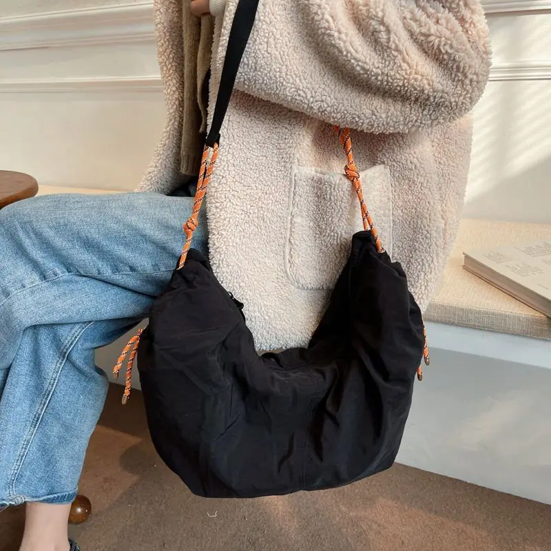 Female Korea Tide Cool Japanese Series Literature and Art All-match Canvas Bag Fallow Fold Lazy Across Shoulder Bag