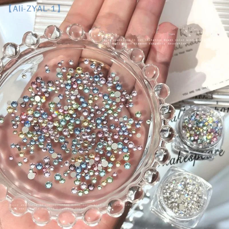 【ZYAL-1】 100 Stück glitzernde Mini-Nagelkristalle mit rundem, flachem Boden, Nagelkunst-Strasssteine, Dekoration, Maniküre-Charms