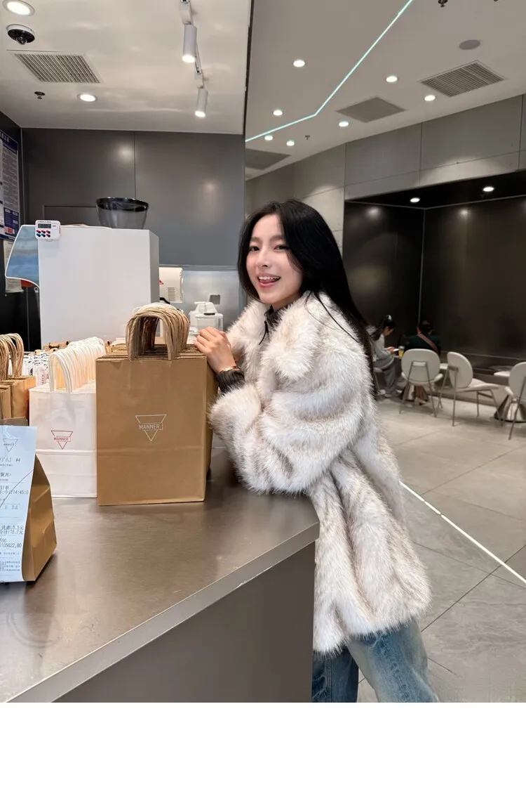 Winter Women Gradient White With Black Tips Long Hairy Shaggy Fox Faux Fur Coat Lapel Collar Midi Long Straight Shaggy Outerwear