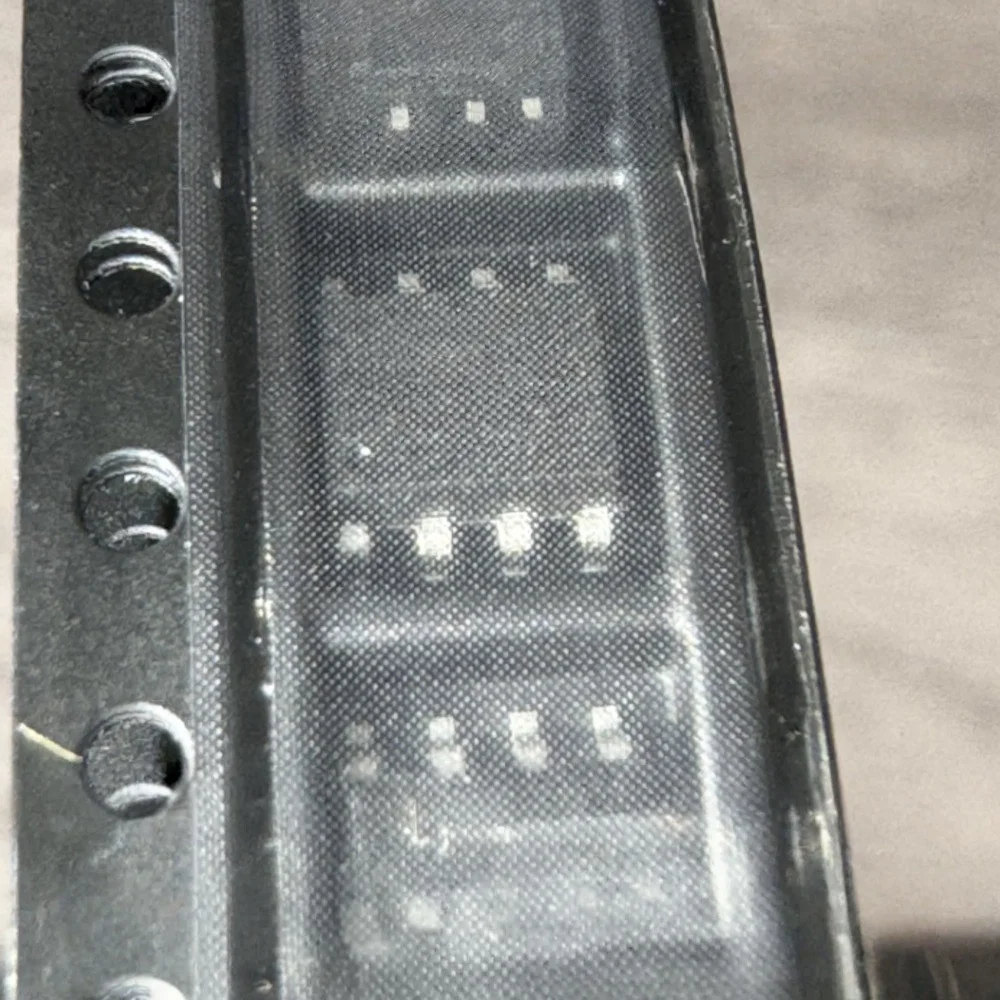 ly68l6400s-ly68l6400slit-Оптовые-и-розничные-заказы-равнозначно-приветствуются