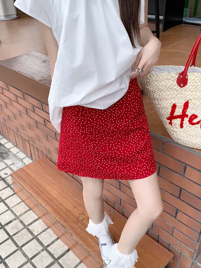 

Sweet Girl Polka Dot f Skirt Women's Spring Summer 2025 New Small Size Anti Aging a Line High Waist Red ort Skirt