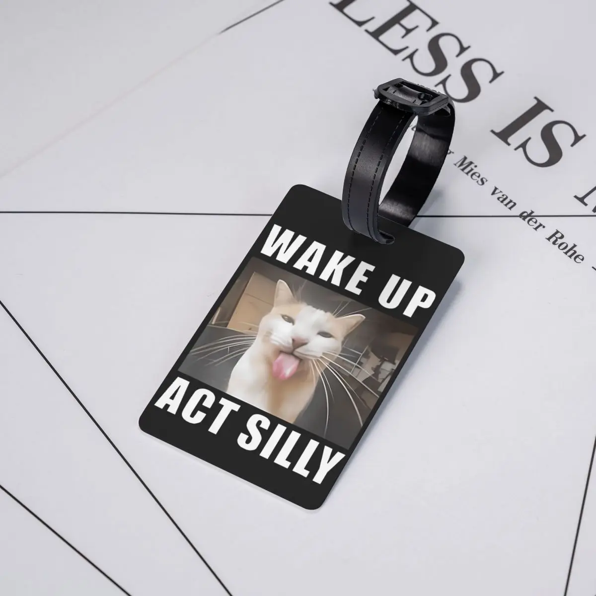 Meme gatto divertente personalizzato Wake Up Act Silly Etichette per bagagli Etichette per bagagli personalizzate Copertura per la privacy Nome Carta d'identità