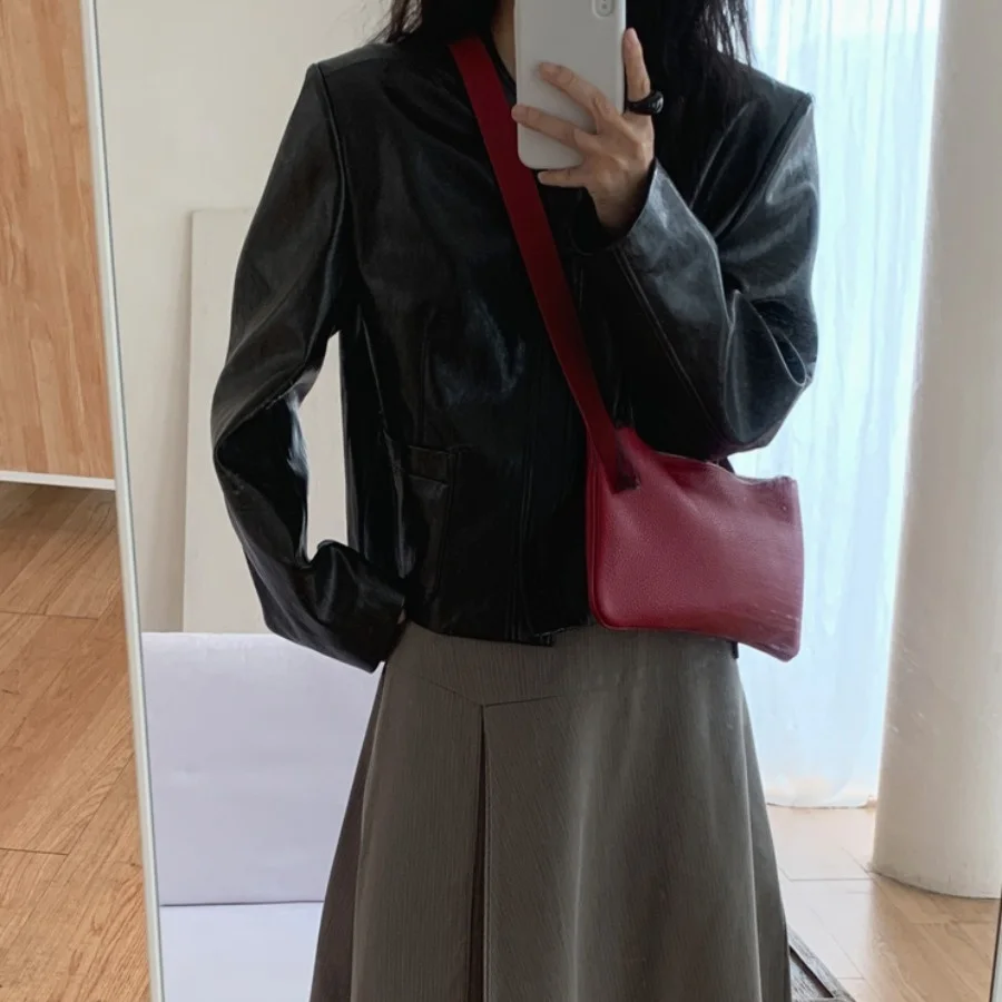 معطف نسائي أنيق من الجلد لخريف وشتاء جديد Sle بسيط للتنقل عالي الجودة من مادة البولي يوريثان