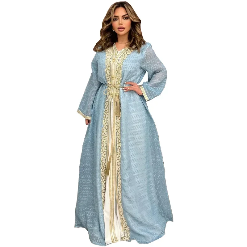 Middle Eastern Muslim Women's Robe. A Fashionable Two-piece Set with Embroidery and Hot-fixed Rhinestones Including A Waist Rope