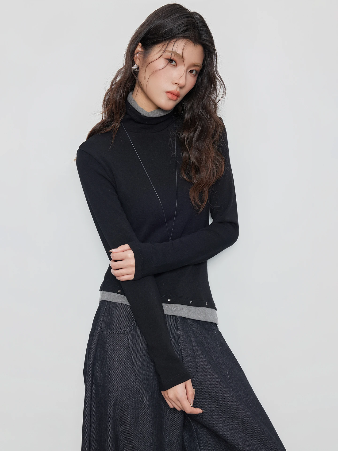 

Женская облегающая базовая рубашка KEARA с высоким воротником и длинным рукавом, мягкая, приятная к телу, черная, для осенне-зимнего многослойного ношения