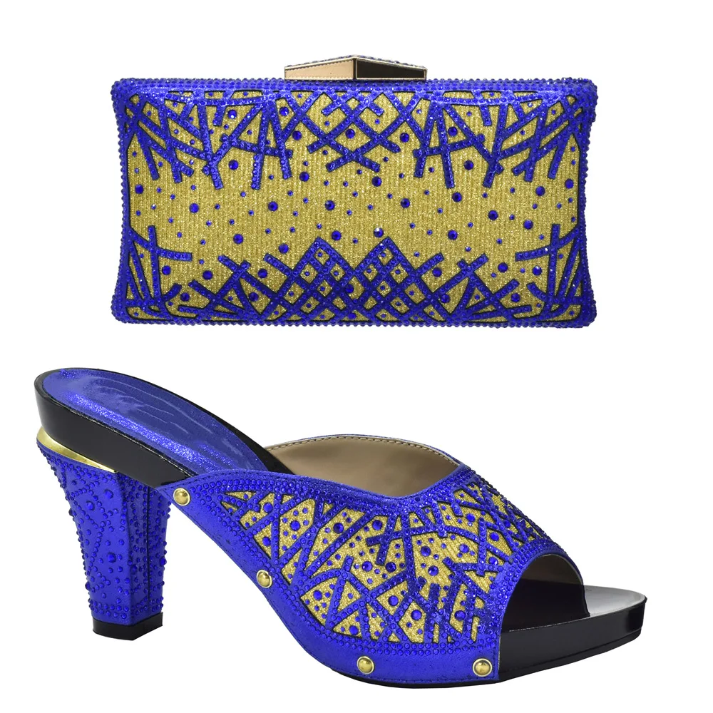 

High heels, round head sandals, hot diamonds, the same clutch bag, dinner bag, outer wear, shoe bag matching