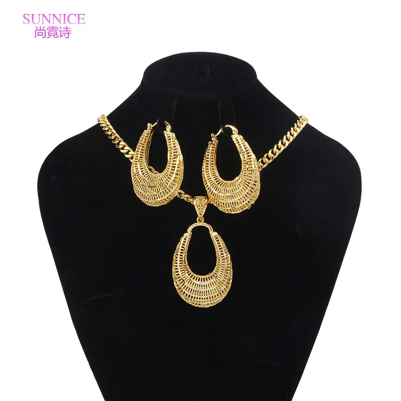 Fashion Dubai Jewelry Sets 18K Gold Plated Copper Earrings Pendent Necklace For Women Romantic Sets Daily Wear Party Gift