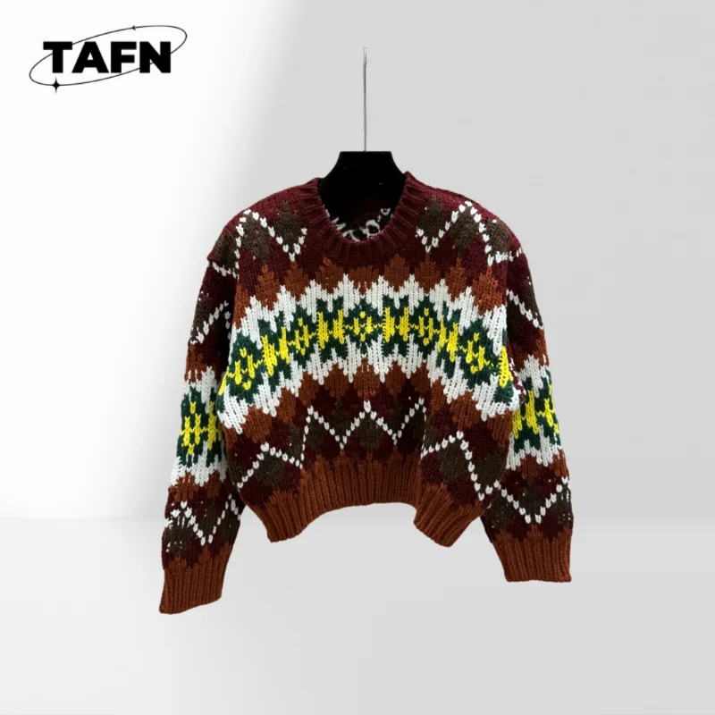 

Contrast Color Striped round Neck Knitted Long Sleeve Elegant Turtleneck Sweater for Women, Stylish and Cozy Winter Wear AI0916