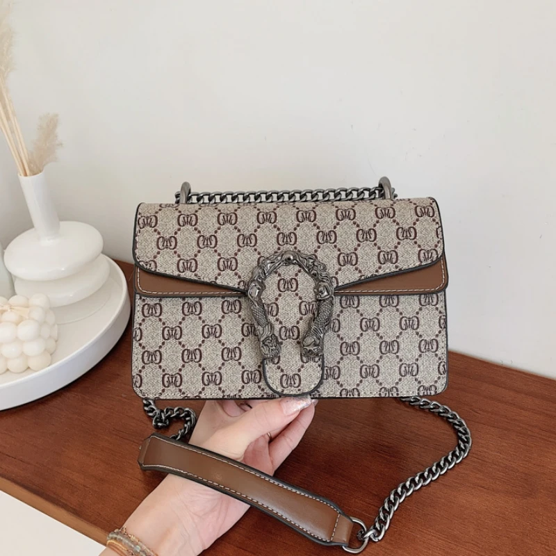 Bolso Popular de moda para mujer, bolso de hombro con cadena Retro de marca de tendencia, bolso cruzado de alta calidad para mujer, bolso de lujo de diseñador