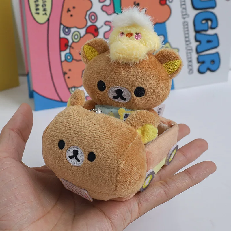 Kawaii Rilakkuma عروسة كارتون حقيبة الظهر المفاتيح أنيمي تحت عنوان سيارة ملحق الإبداعية هدية عيد ميلاد للأصدقاء