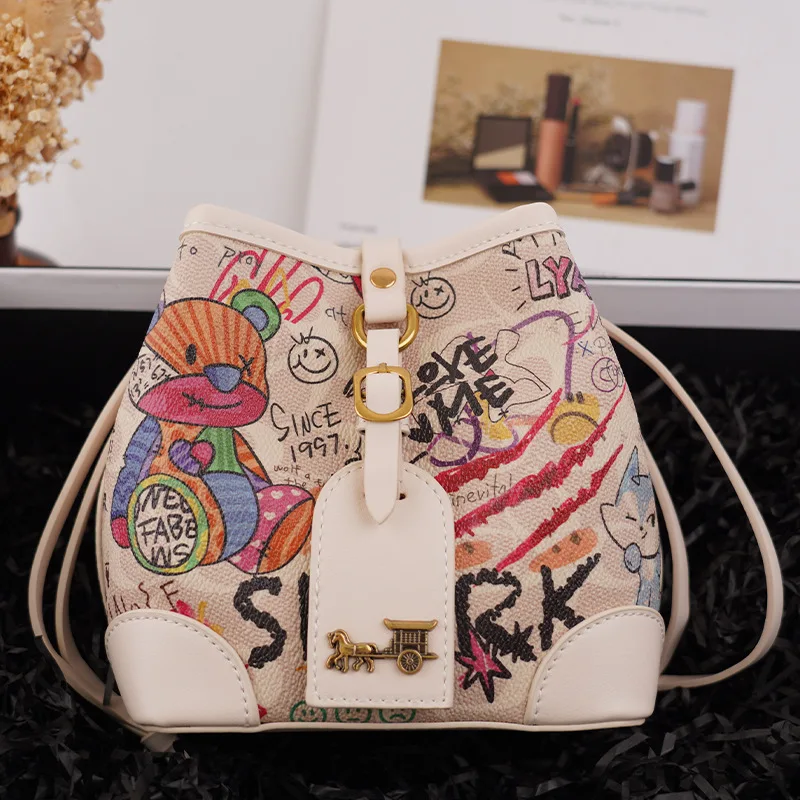 Borsa a secchiello orso Graffiti borsa a tracolla Design 2024 borsa da donna con coulisse VIP