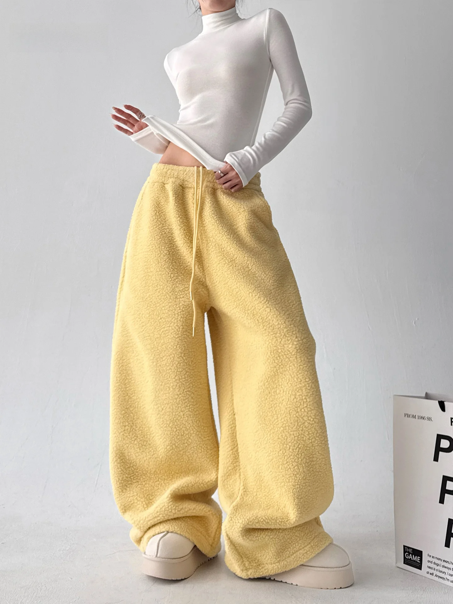 Pantalones de pierna ancha amarillo Fce para mujer Otoño Invierno Ultra ular nuevos pantalones de algodón forrados Sle Fce pantalones casuales sueltos y cálidos