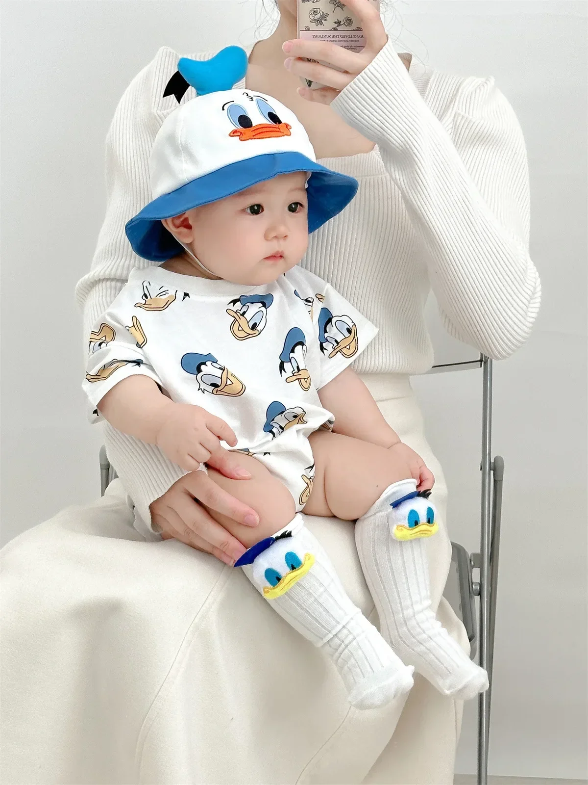 Kawaii Disney Donald Duck Bucket Hat Cartoon Cute Hat for Babies A Cotton Soft and Comfortable Outing Dress Baby Gift for Mother