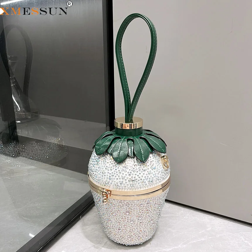 XMESSUN New Strawberry-shaped Shiny Diamond Handbag for Women,Fashion Designer Female Casual Chain Shoulder Crossbody Bag A672