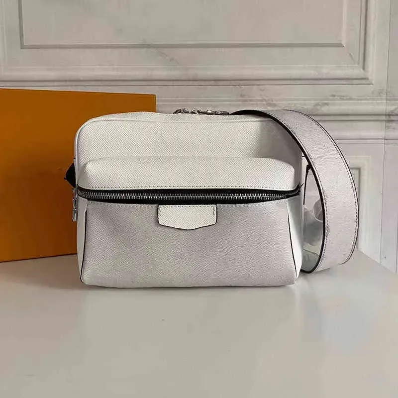 

Мужские кожаные сумки MOUTDOOR: роскошные сумки-мессенджеры, дизайнерские наплечные сумки, сумки-тоуты, сумки для фотоаппаратов