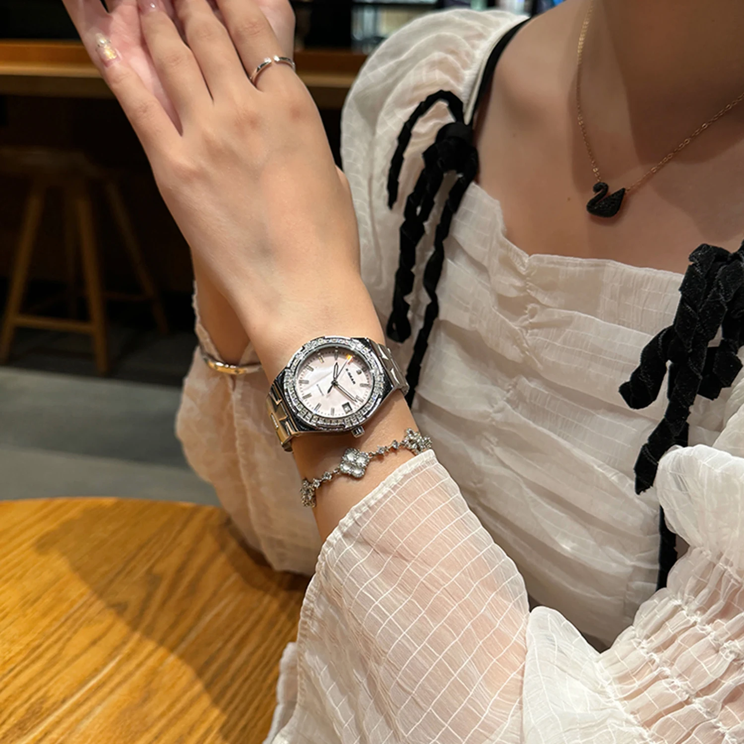 Orologio di Lusso da Donna per - Luxury X I Watch recensione e prezzo