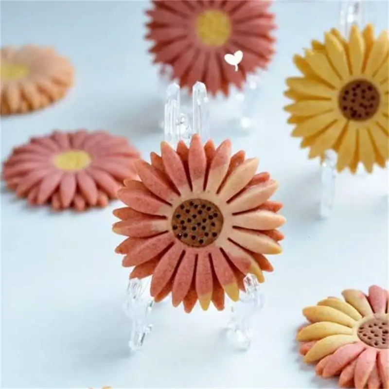 Sunflower Daisy Flower Cookie Cutter Flipping Tools 3D Biscuit Mould Pressable Fondant Stamp New Year Cake Decor Baking Supplies