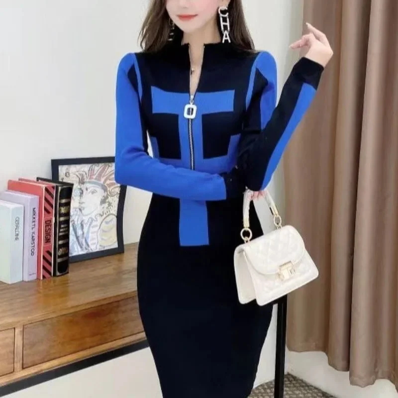 

Women's Autumn and Winter Zipper Mid Length Slim Fit Sexy Standing Neck Long Sleeved Dress Elegant Contrasting Color Knitted