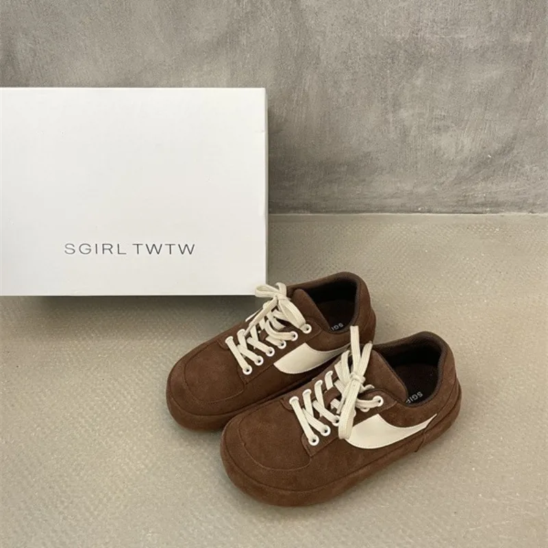 Platform Bread German Training Shoes Women's New Fashion Versatile Matte Leather Casual Sneakers Lace-up Designer Ins Hot