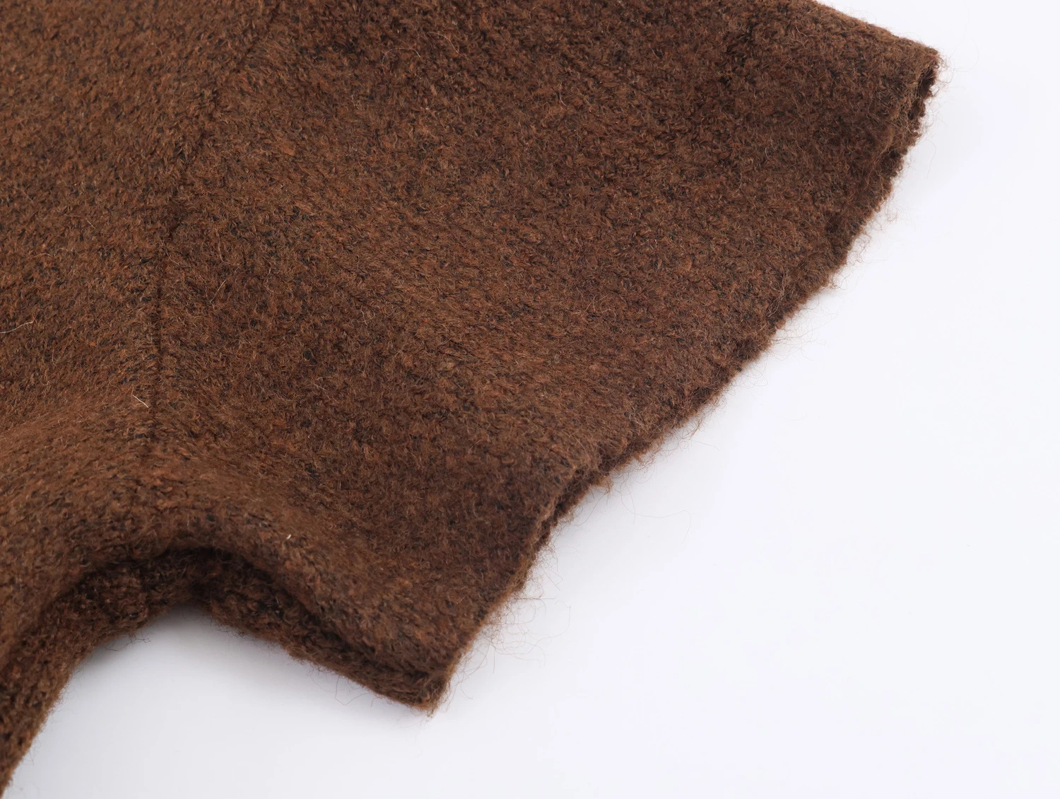 Pull en tricot à manches courtes et col rond pour femme, mélange marron rétro, perles, nouvelle collection hiver 2025