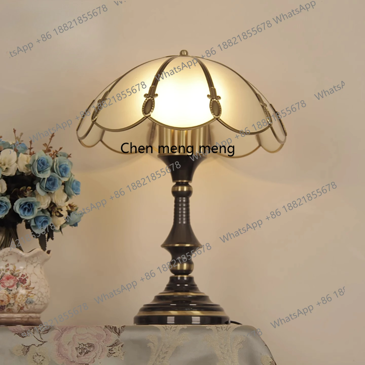 

Light luxury European retro villa living room sofa decoration control all copper desk lamp T531