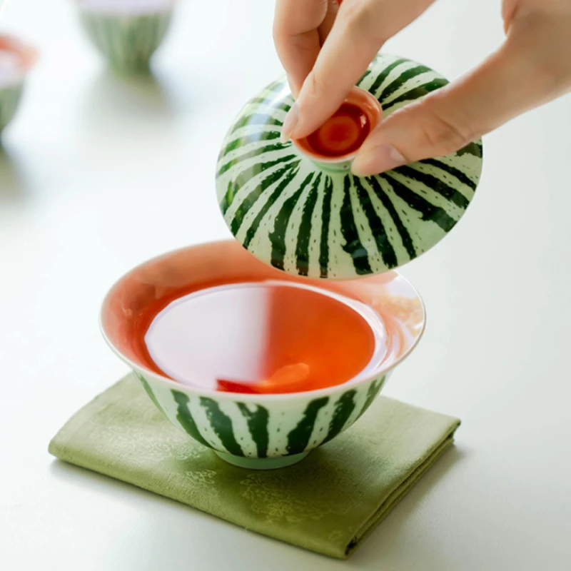 

Creative Watermelon Patern Ceramic Gaiwan Small Size Non Scalding Tea Tureen Tea Maker Cover Bowl Tea Services Decoration