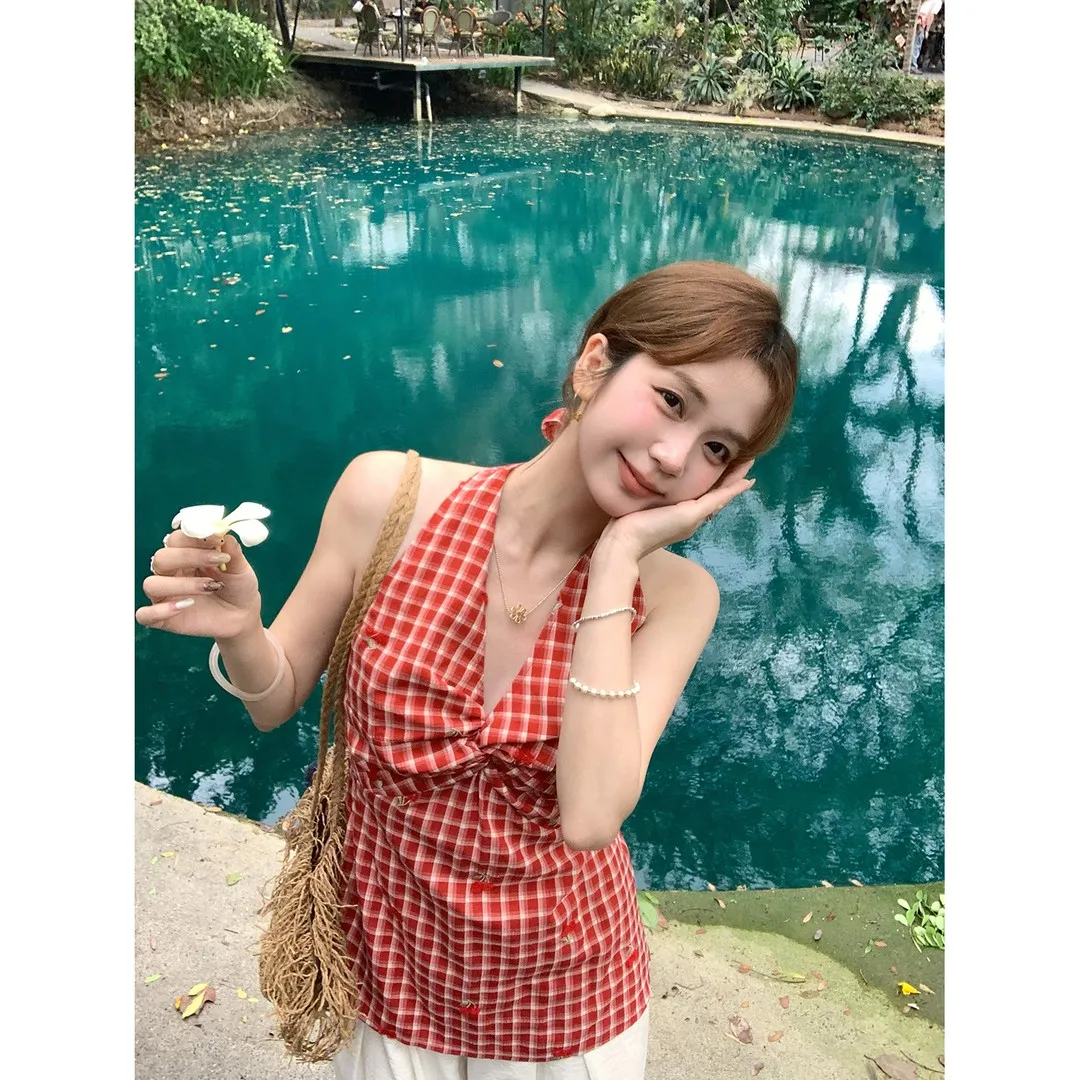 

Red Plaid V-Neck Slim Fit Tank Top Summer Vintage Style Chained Sweet Cherry Polyester Fiber Short Length Women's Vest