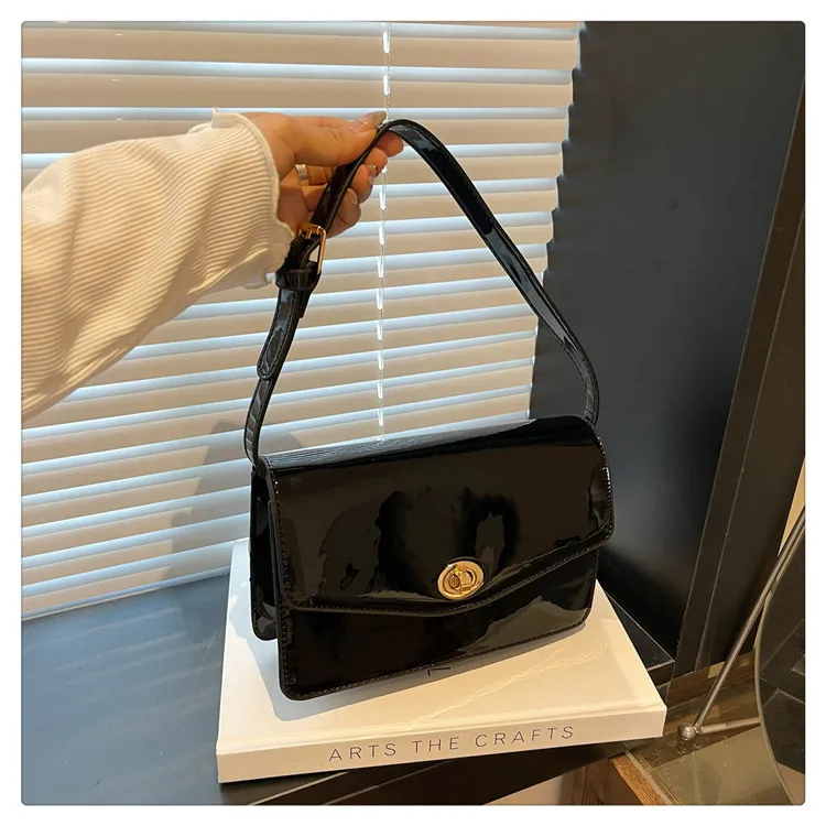 

2025 Women's New High-End Bag - Fashion Niche Small Square, Minimalist Versatile, Tote Shoulder Crossbody