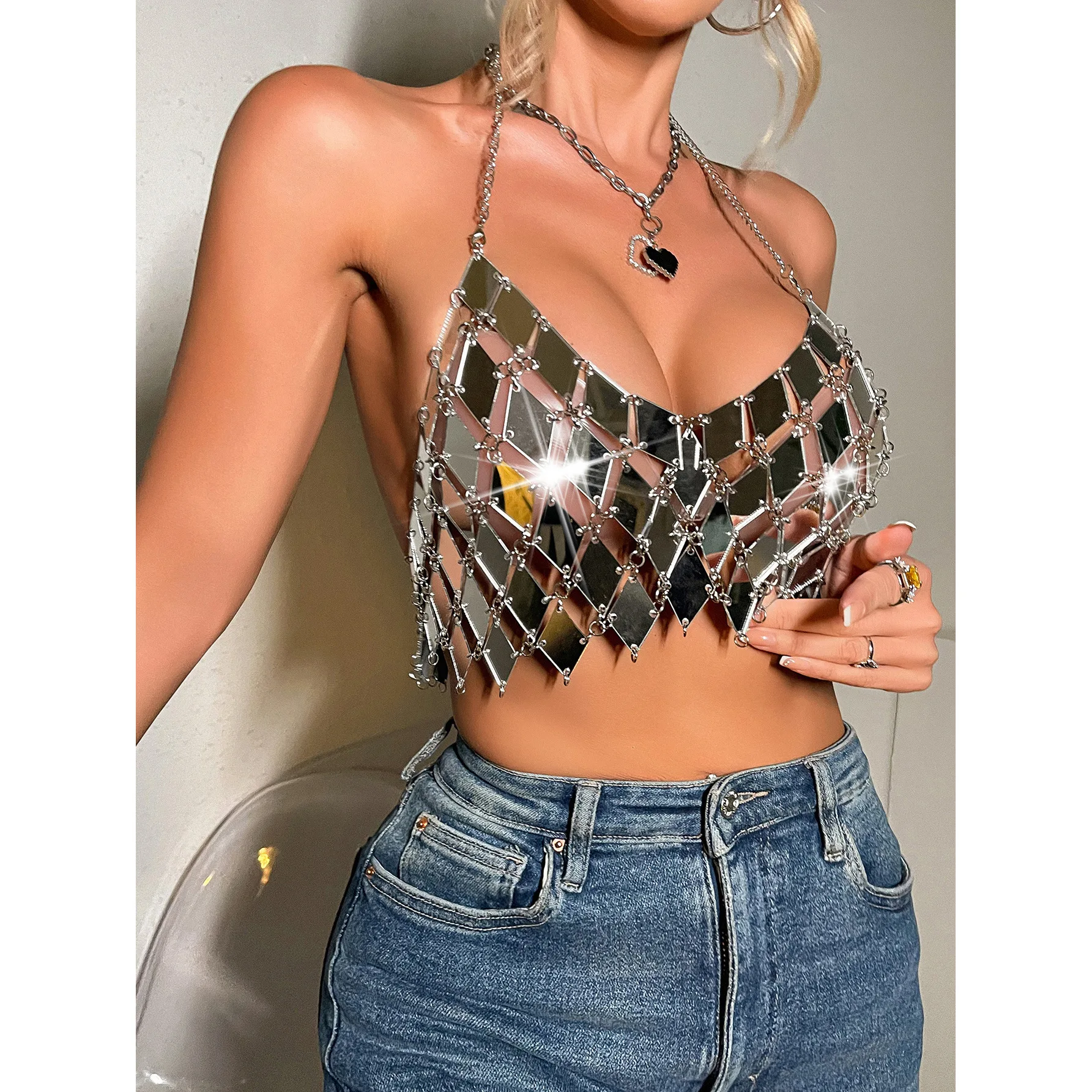 Sexy diamant perle camisole gilet pour femmes Sexy à la mode dos nu chaîne bretelles diamant pièce Bustier soutien-gorge Rave fronde haut court