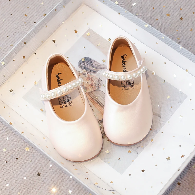 Picture 6: Autumn Girl's Princess Shoes Pearl Shallow Hook-loop Sweet Kid's Flat Shoe Solid Colors Anti-slip Fashion Sweet Children Shoe