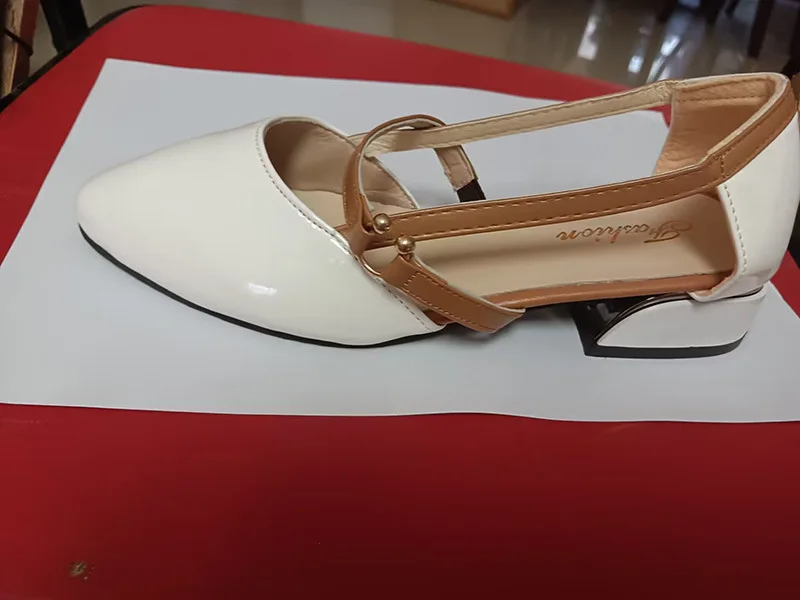 2023 Summer Med Flat Sandal Shoe Women\'s Heels Suit Female Beige Medium Without New Elastic Band Leather Girls Comfort Closed