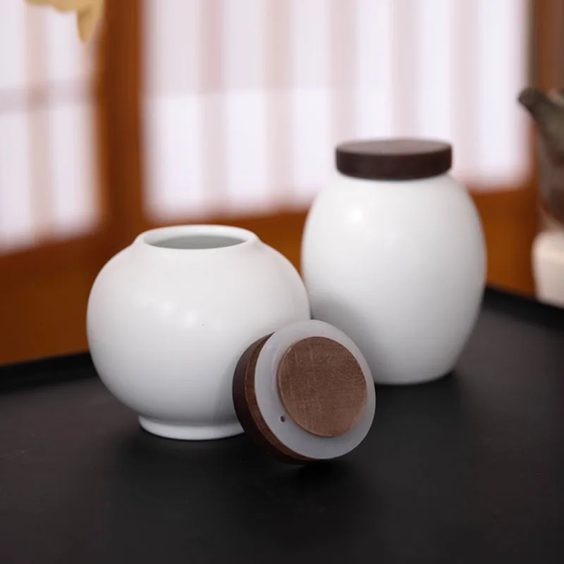 Exquisite Ceramic Storage Jar Tea Can Ebony Lid Desk Ornament