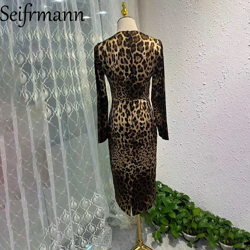 Seifrmann 2026 Spring Women's New Fashionable Round Neck Long Sleeve Silk Printed Waist cinching Bag Hip Dress