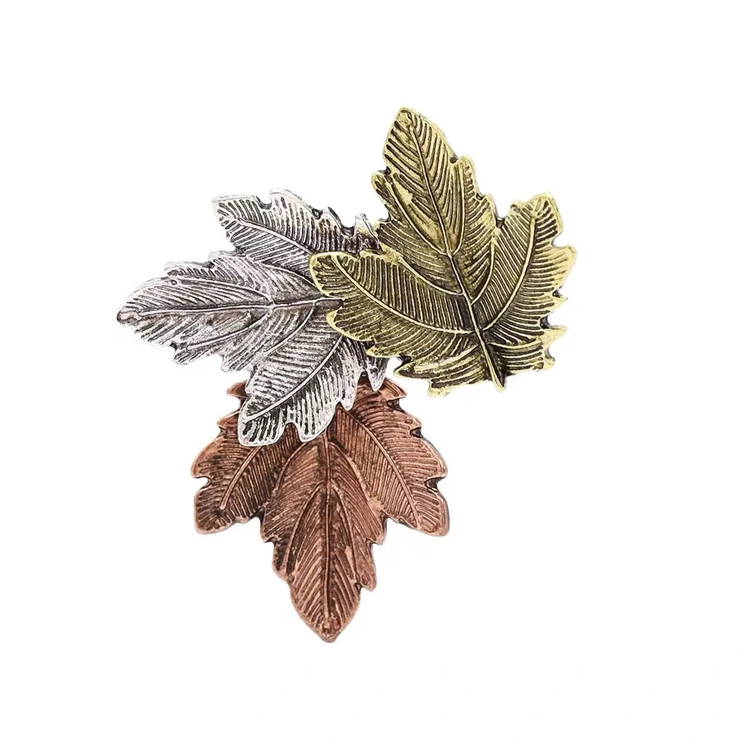 Vintage Maple Leaf Brooches Pins Exquisite Collar For Men Women Plant Pins Office Party Casual Accessories Gifts