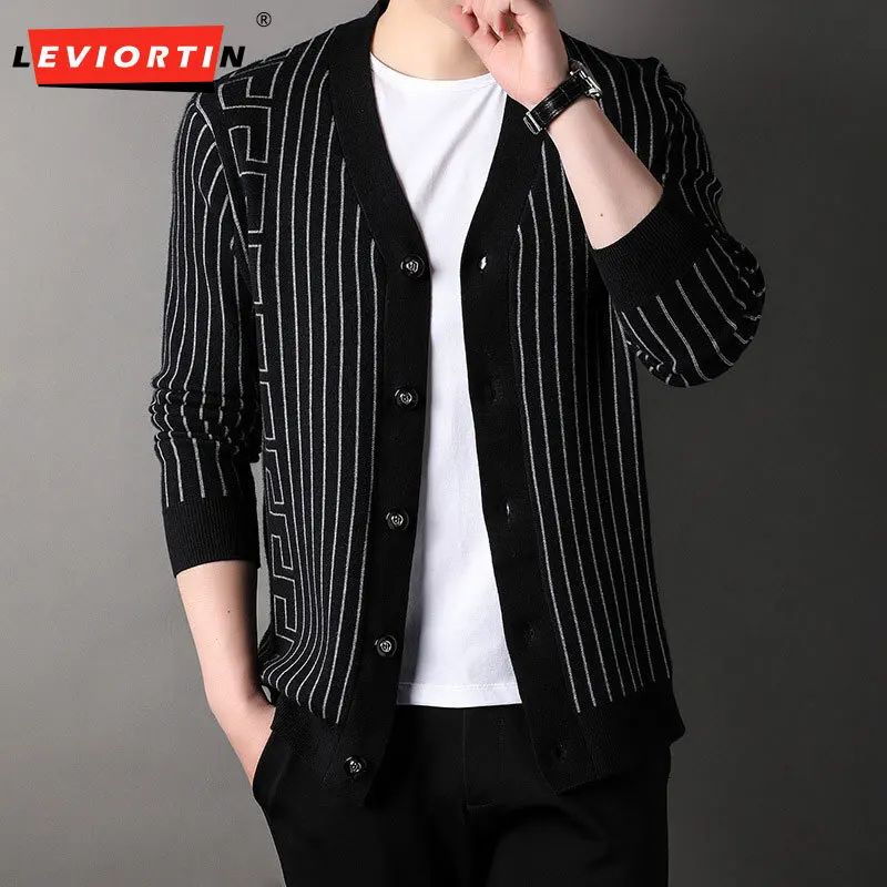 

Men's autumn and winter casual cardigan trend Korean version slim fitting fashion stripe versatile long sleeved knitted jacket