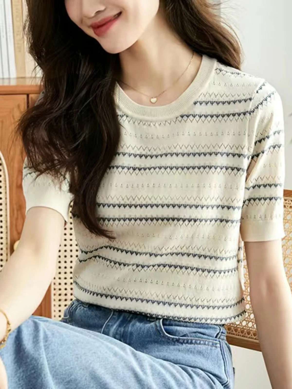 

Тонкий трикотажный свитер из ледяного шелка с полосками, свободного кроя, с V-образным вырезом, весна-лето, женский топ