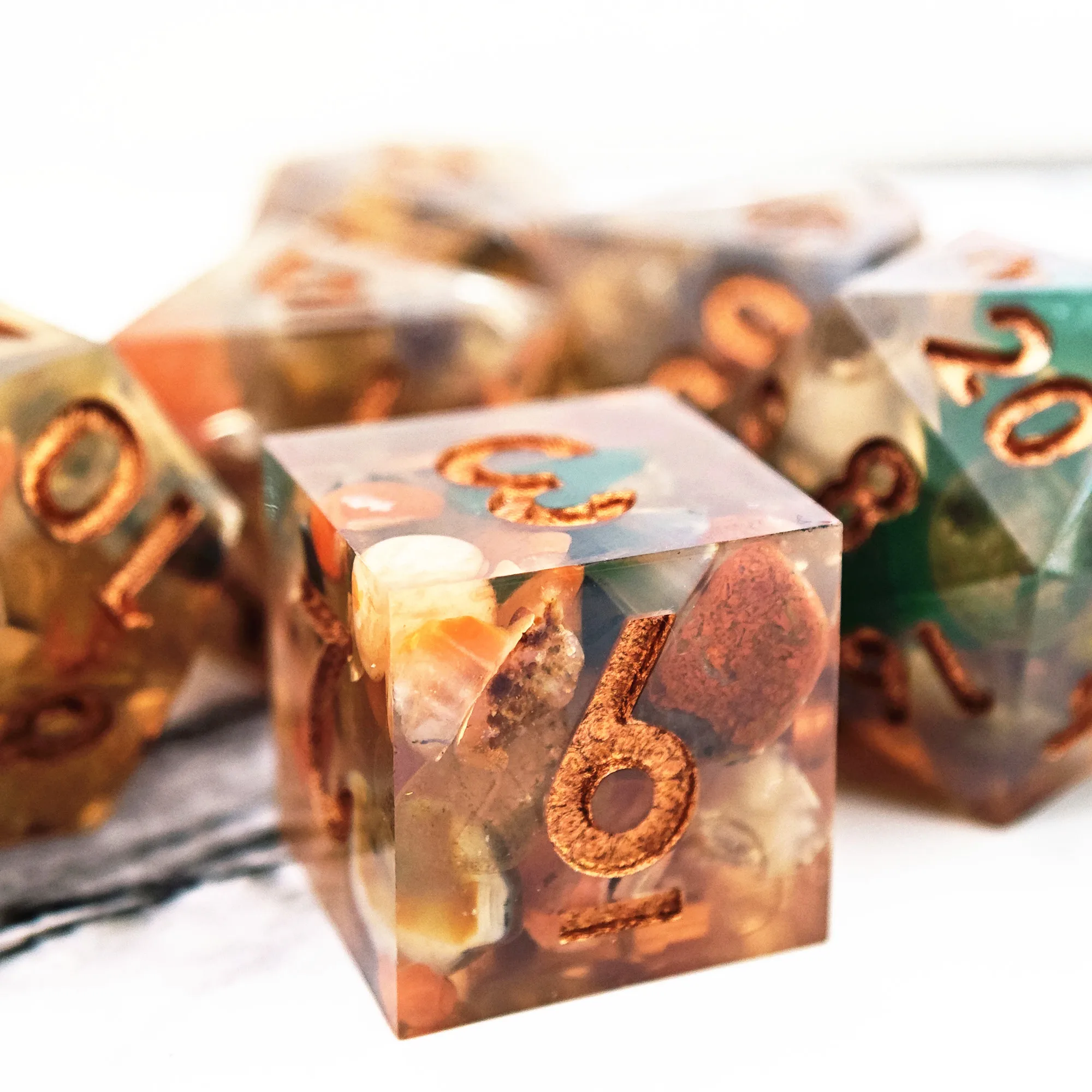 MINI PLANET Polyhedral Resin Dice with Stone RPG Board Game 7pcs Sharp DND Dice Box Set 6pcs D6 Dice Special Offer Drop shipping