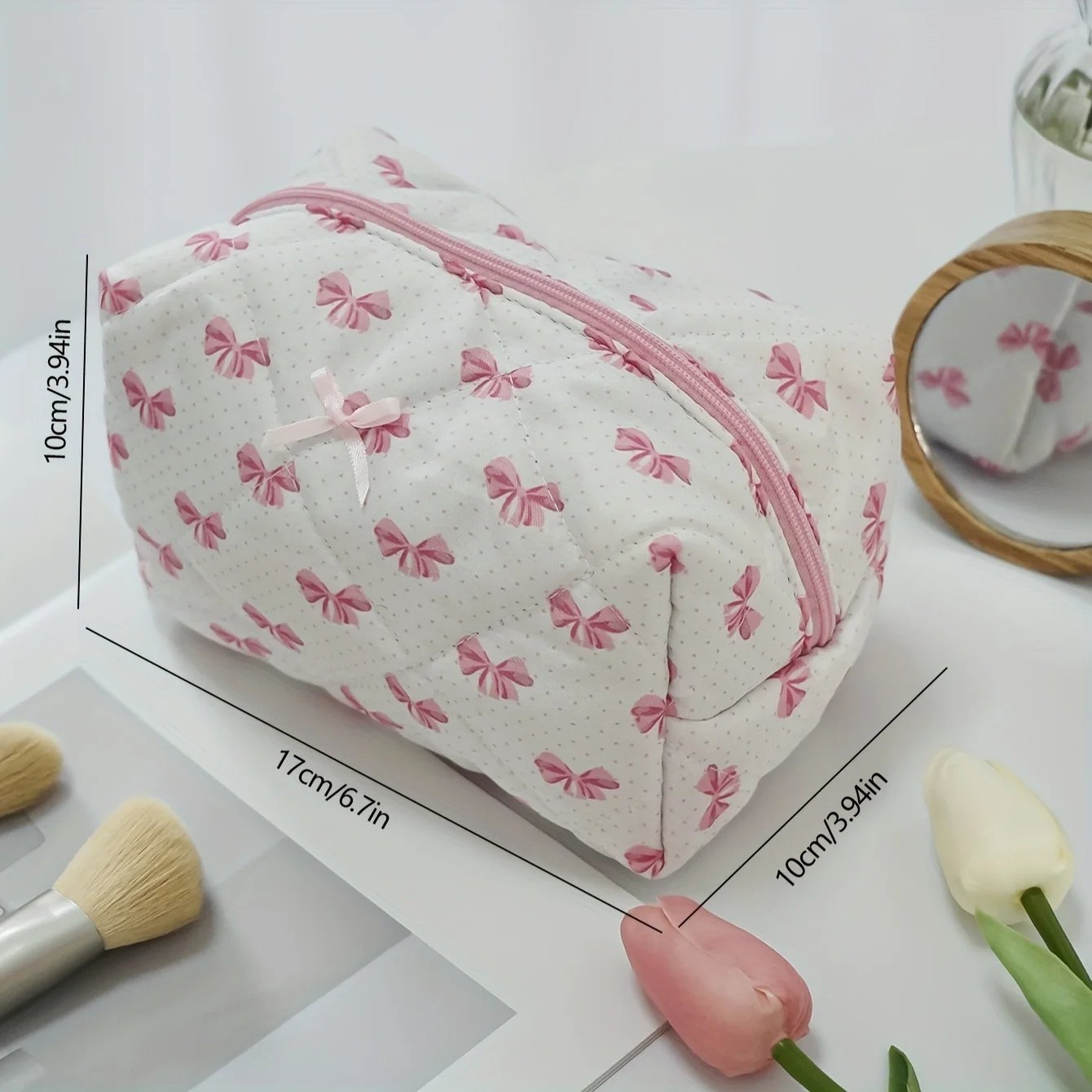 Quilted Makeup Bag Floral Large Cute Cosmetic Bag  Coquette Travel Makeup Pouch Aesthetic Portable Zipper Toiletry Storage Bag