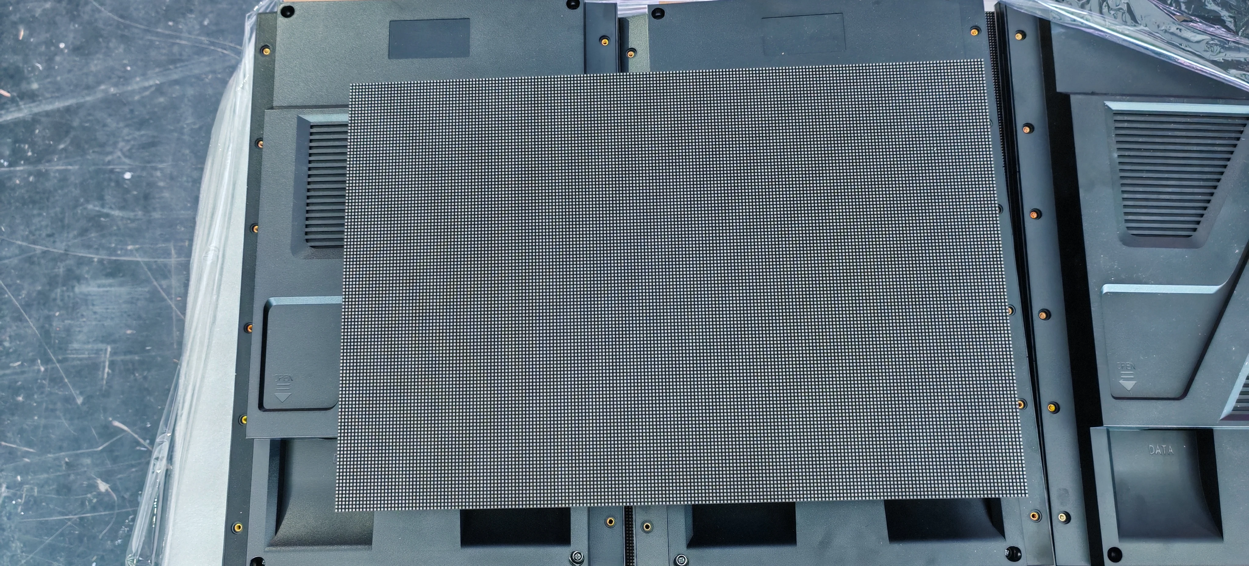 Custom Modular LED Screen Indoor 800nits Brightness LED Module For Advertising Display And Digital Signage