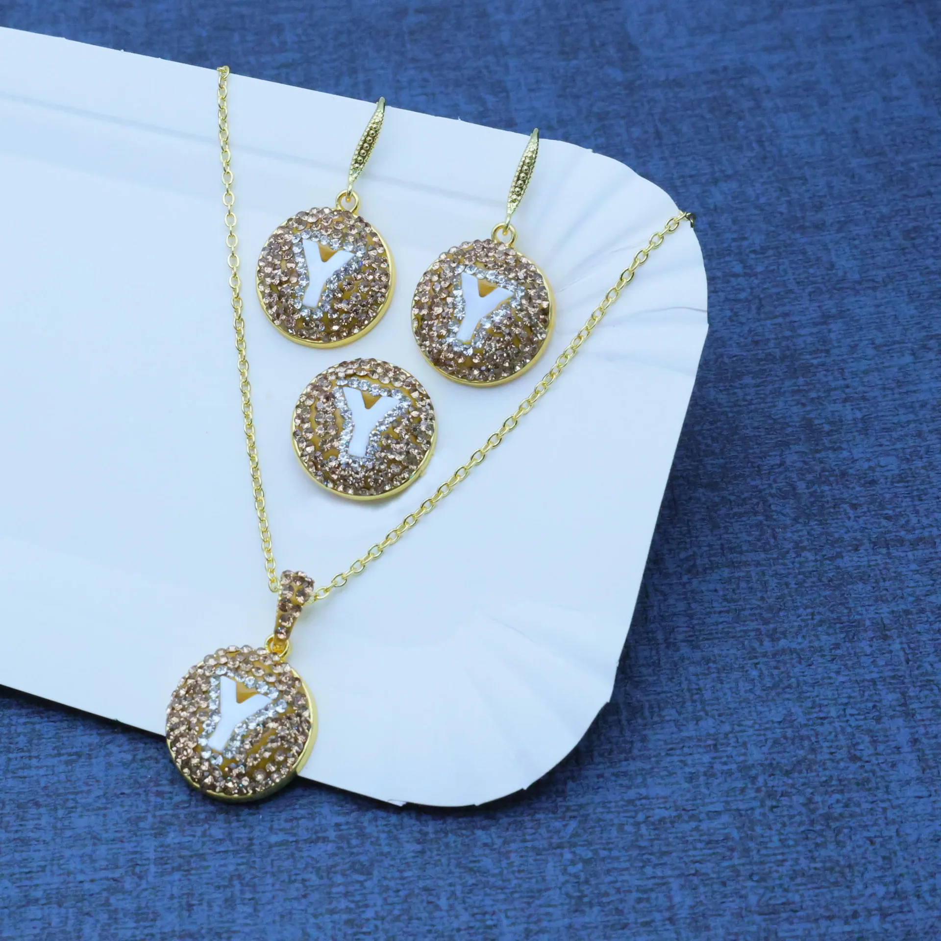 DIY accessories Cross-border natural shell carving high-end letter Y handmade design light luxury three-piece women's jewelry