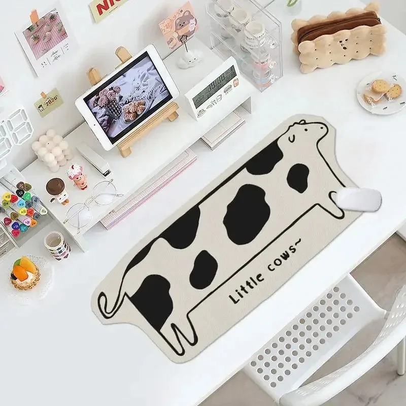 

Настольный коврик Anime Cow XXL — поверхность из искусственной кожи 400x900 мм с нескользящей резиновой спинкой