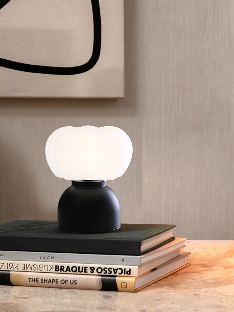 

Sleep Ambient Bedside light Cream lamp Entrance light