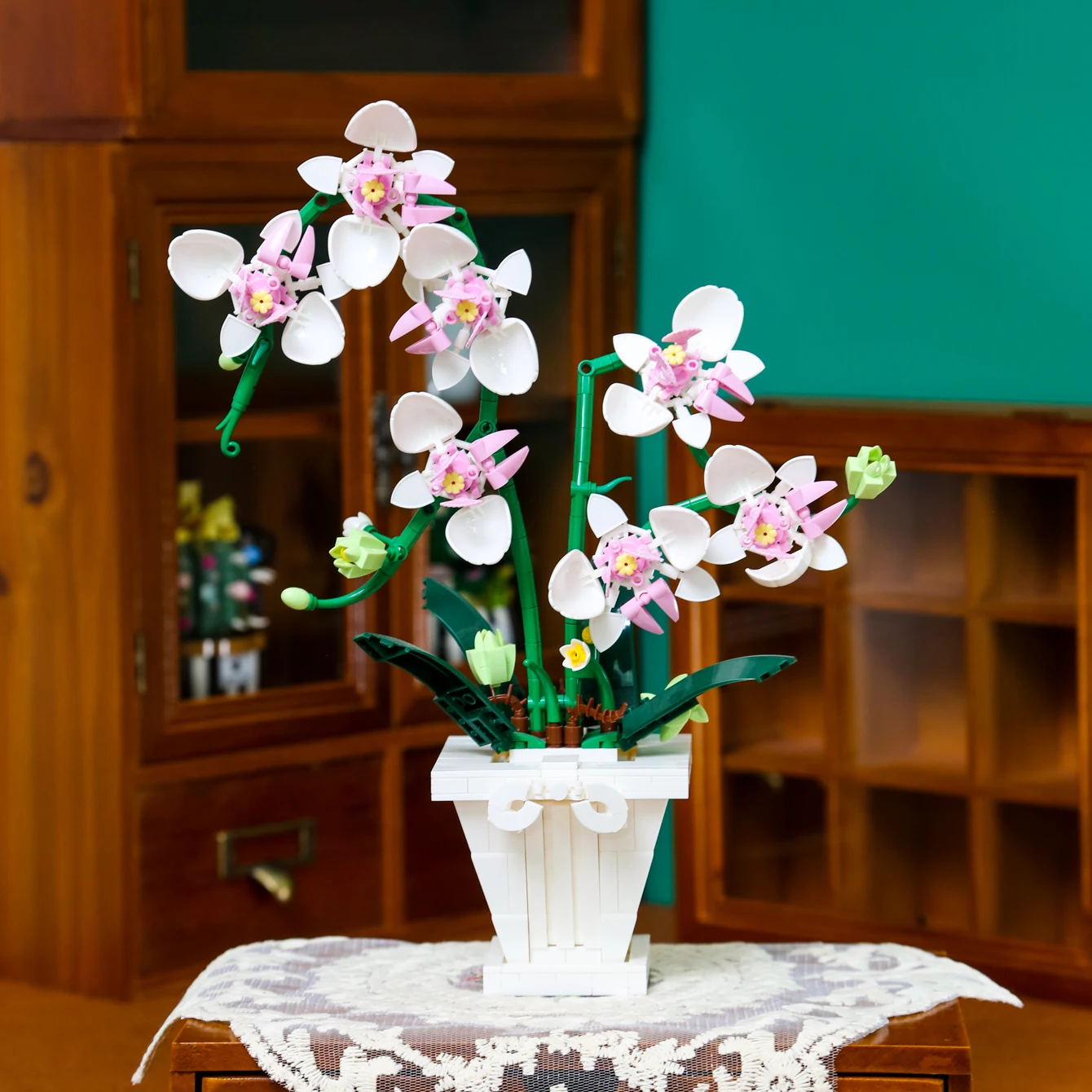 Pink Orchid Building Block Set, with Flexible Petals That Can Be Adjusted in Angle, Butterfly Orchid Building Block Set, Orchid Potted Plant Building Block Set, DIY Orchid Building Block Set, Adult Version Building Block Set, Suitable for Home Decoration, Office Desk Decoration, Window Display Decoration, Valentine's Day Gift, Birthday Gift, New Year Gift