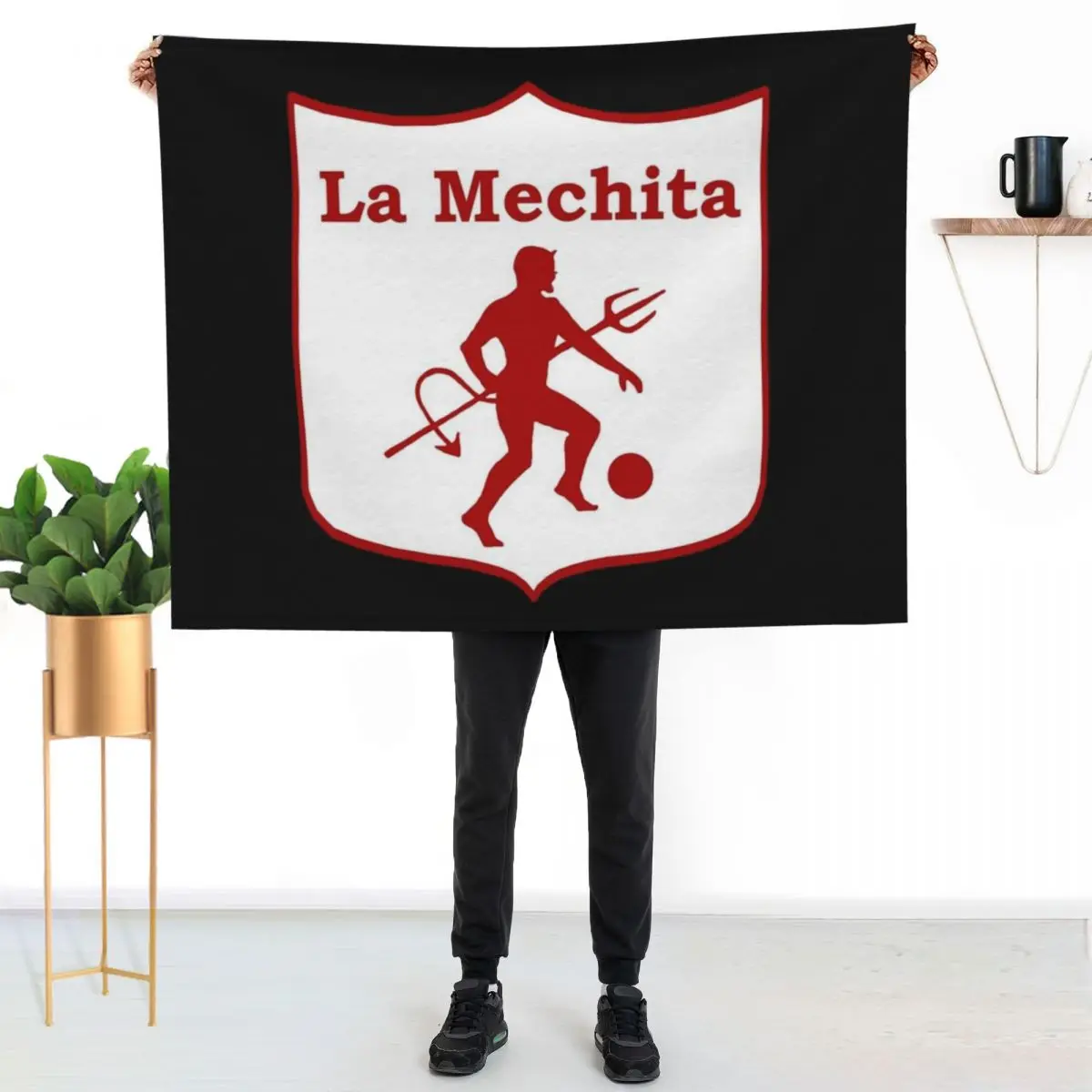 

America de Cali Logo - La Mechita Throw Blanket Luxurious Soft Fuzzy Blanket for Sofa Bed